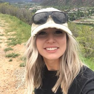 Meet your Posher, Kiley